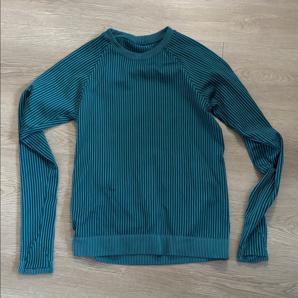 NWOT Lululemon rest less pullover sz8